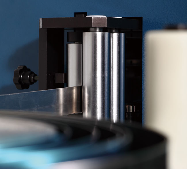 TPS-S8700精密型不銹鋼全自動彎字機前置送料矯直機構(gòu).jpg TPS-S8700精密型不銹鋼全自動彎字機前置送料矯直機構(gòu).jpg