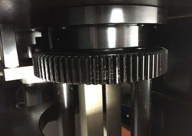 TPS-S8900全自動彎字機伸縮式雙彎刀折彎機構(gòu)1.jpg TPS-S8900全自動彎字機伸縮式雙彎刀折彎機構(gòu)1.jpg